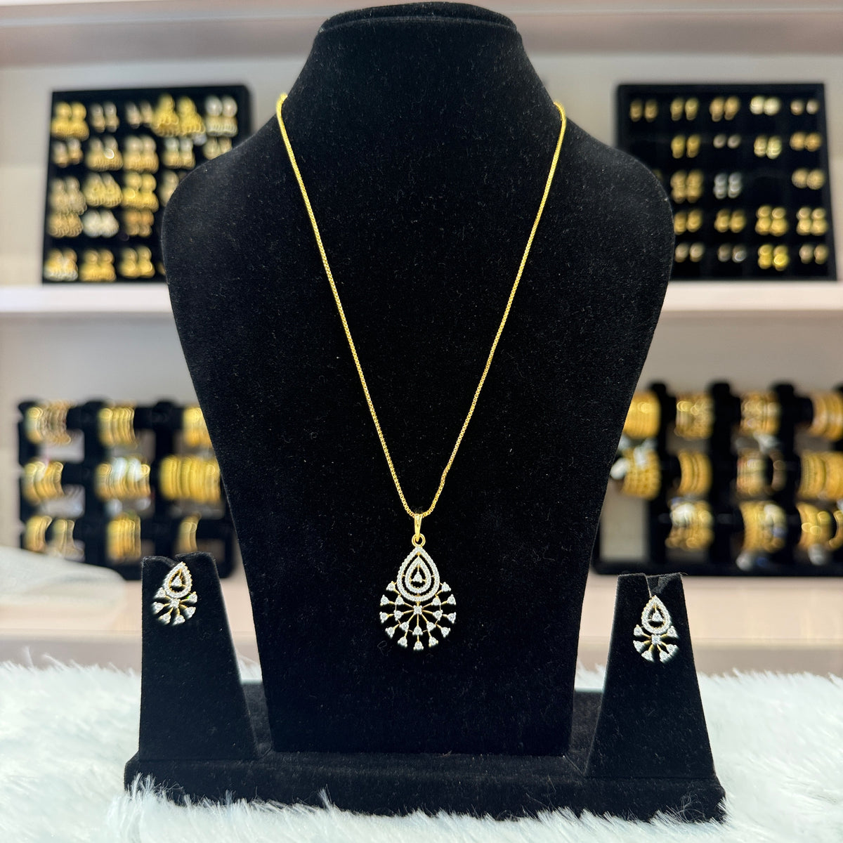 Diamond Pendant Set - PSD00037