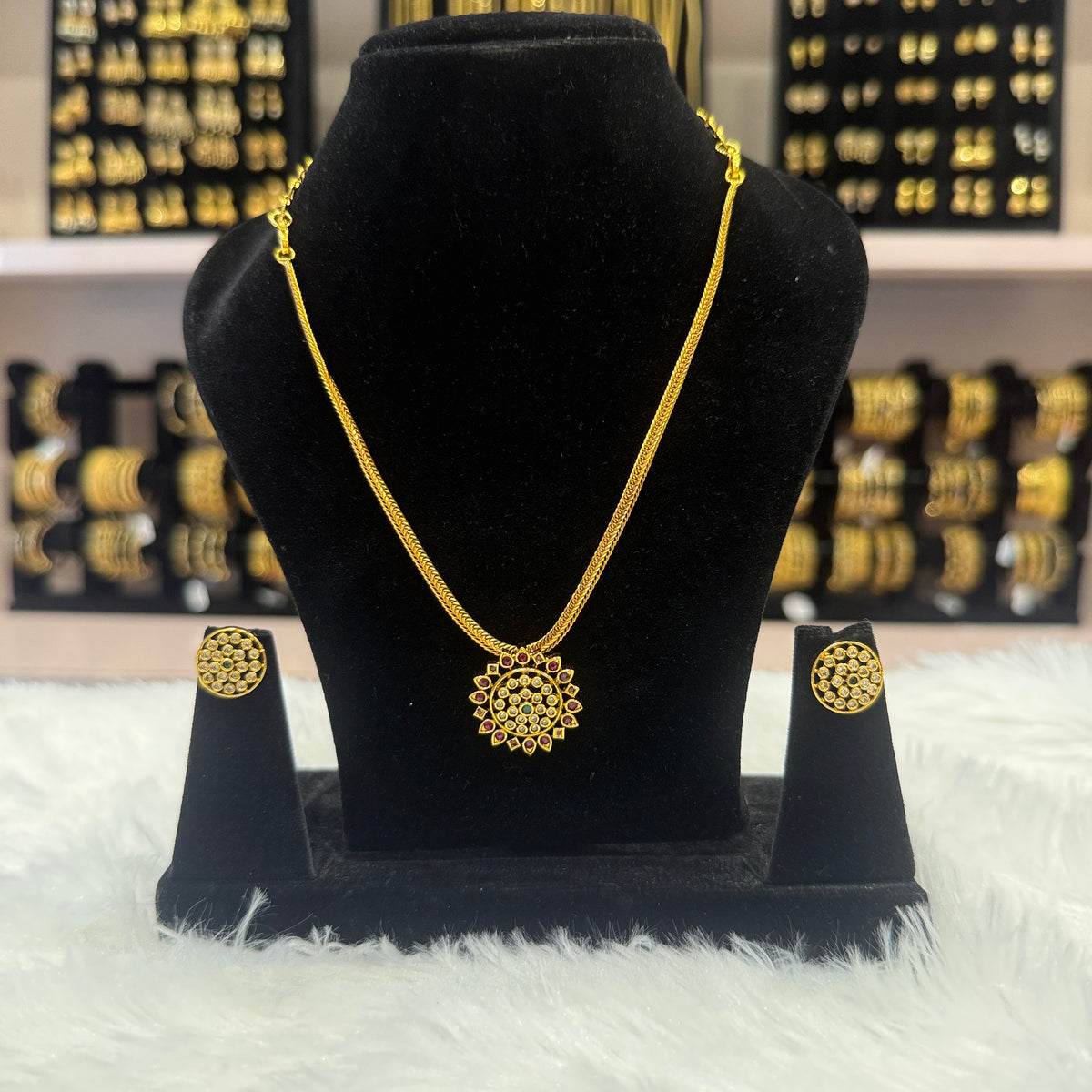 Gold Choker
