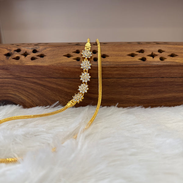 Gold Mugappu Chain Stone