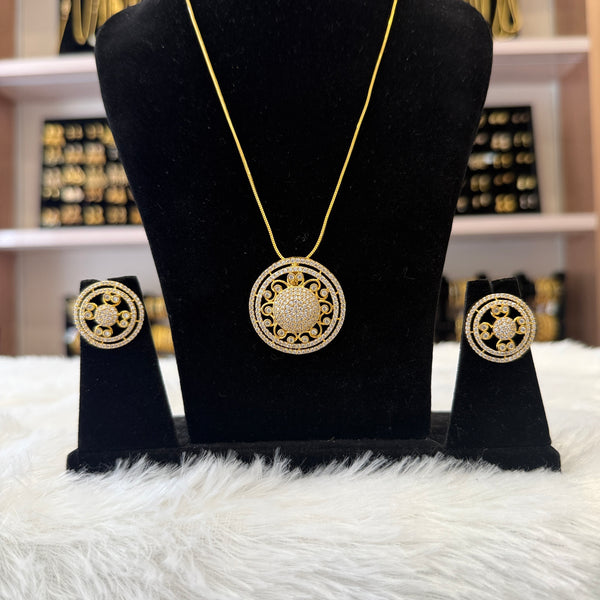 Gold Pendant Set