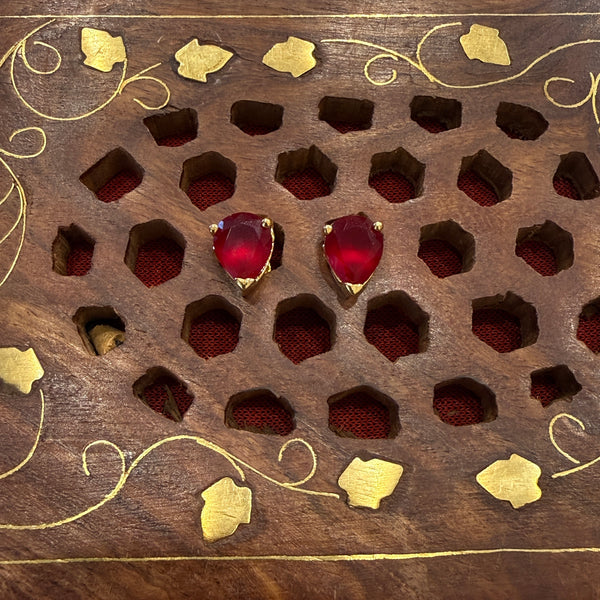 Gold Stud - STG0047