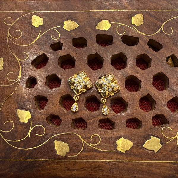 Gold Stud - STG00104