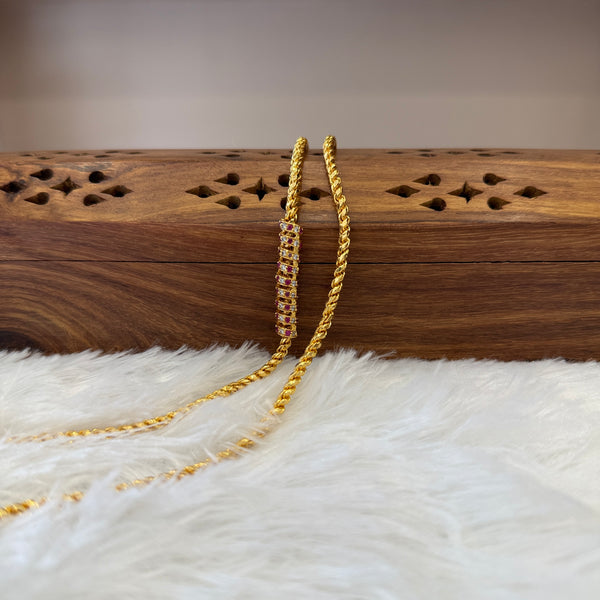 Gold Mugappu Chain Stone