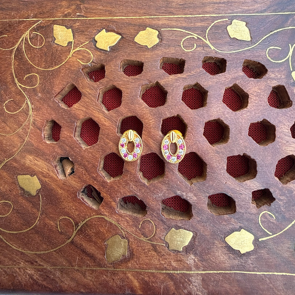 Gold Stud - STG00188