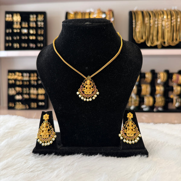 Gold Choker