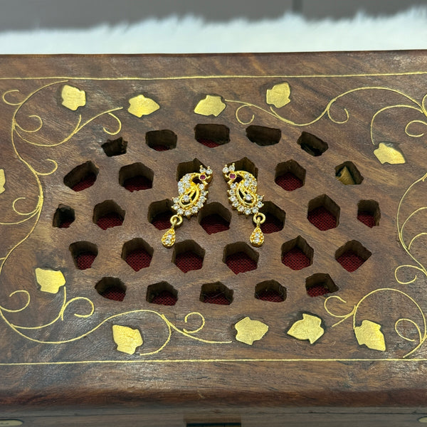 Gold Stud - STG00270
