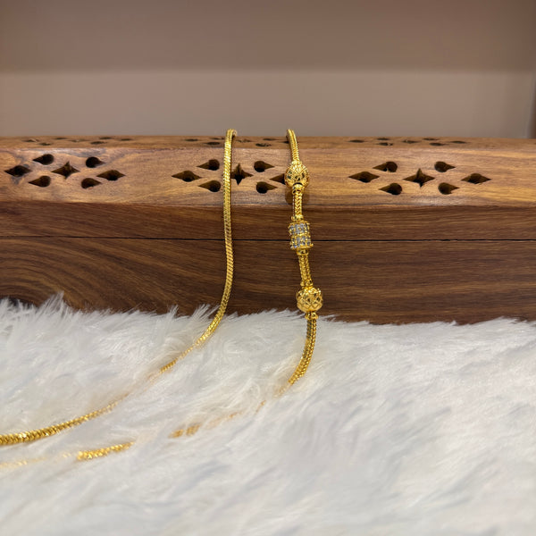 Gold Mugappu Chain Stone