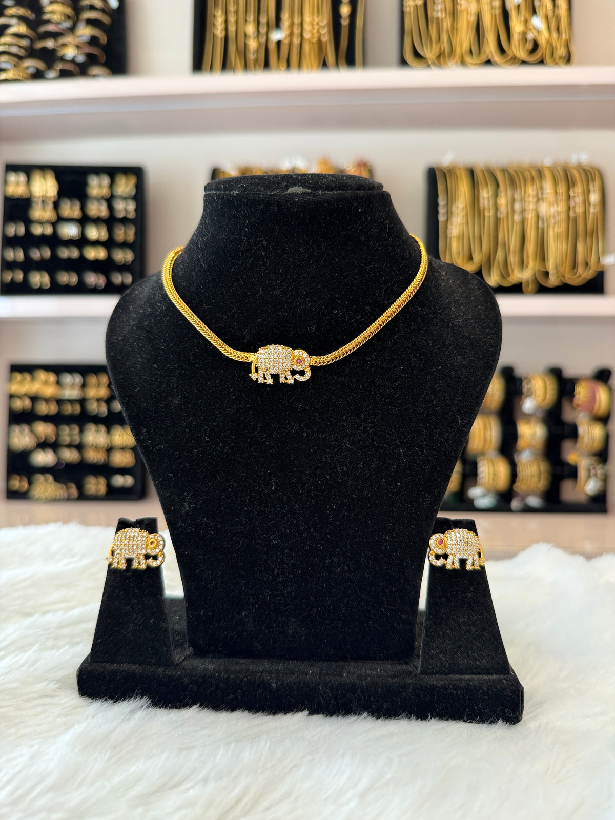 Gold Choker