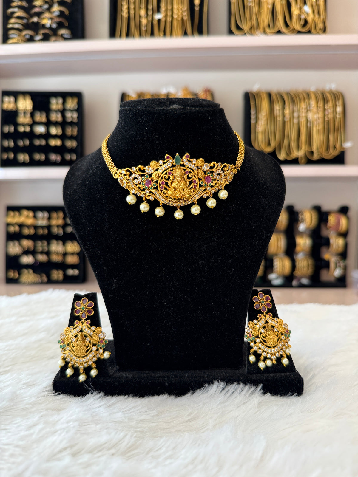 Gold Choker