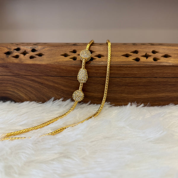 Gold Mugappu Kodi Stone