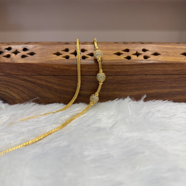 Gold Mugappu Chain Stone