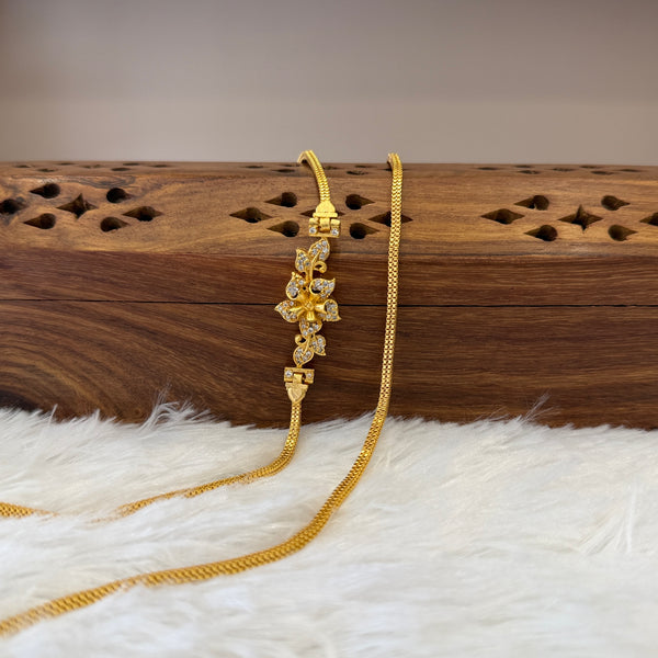Gold Mugappu Chain Stone