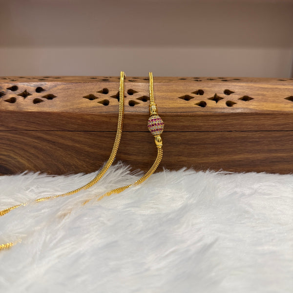 Gold Mugappu Chain Stone