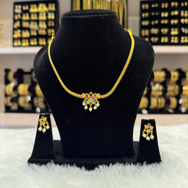 Gold Choker