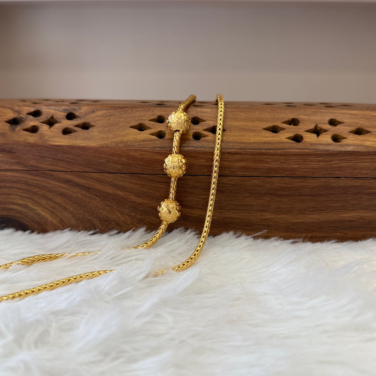 Gold Mugappu Kodi Plain