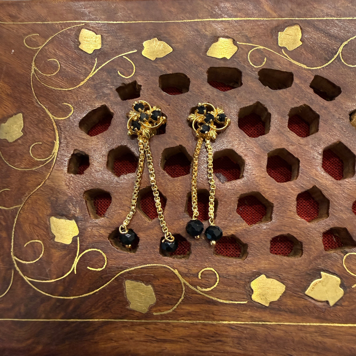 Gold Stud - STG0073