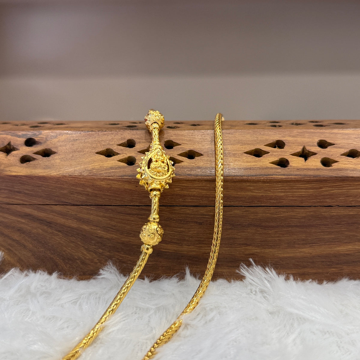 Gold Mugappu Kodi Stone - MKS0043