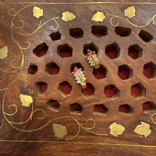 Gold Stud - STG00123