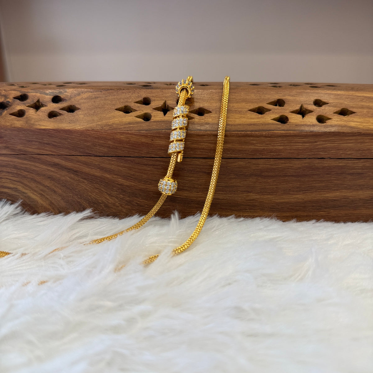 Gold Mugappu Chain Stone