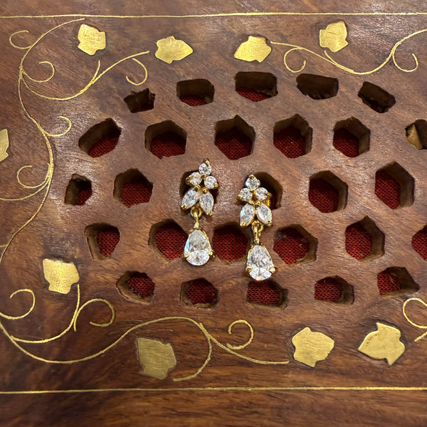 Gold Stud - STG00119