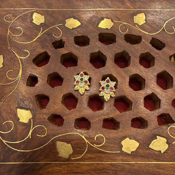 Gold Stud - STG0035