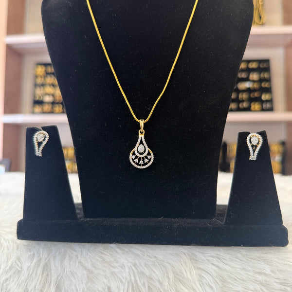 Diamond Pendant Set