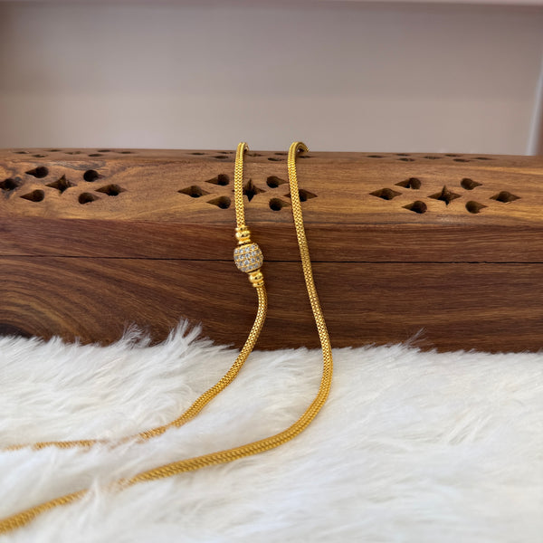 Gold Mugappu Chain Stone