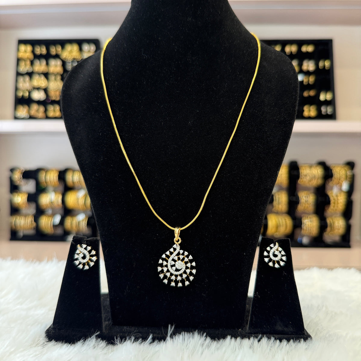 Diamond Pendant Set - PSD00032