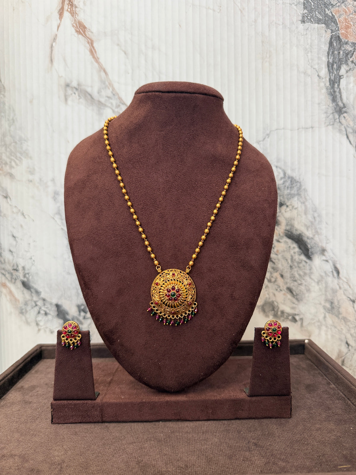 Budget Antique Collections - Design 2