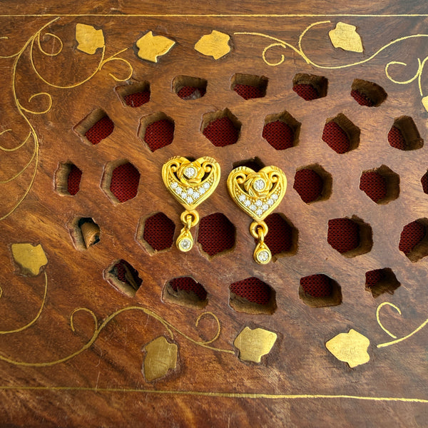 Gold Stud - STG00169
