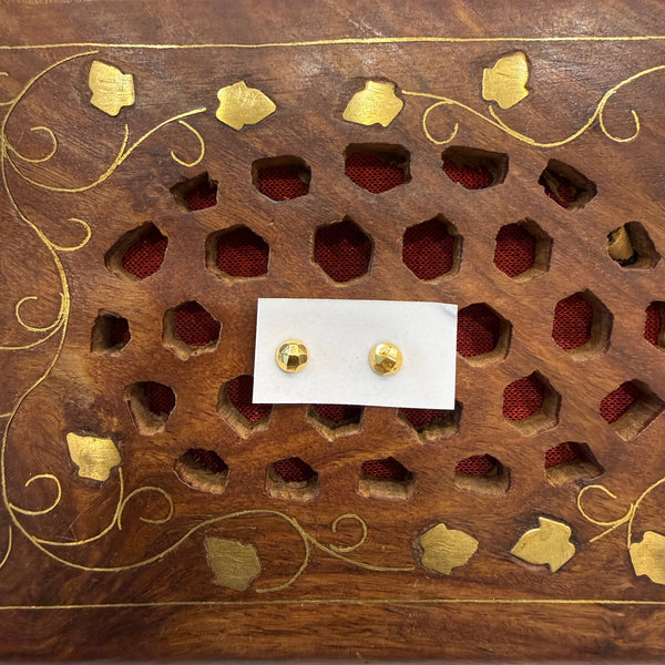 Gold Stud - STG00243