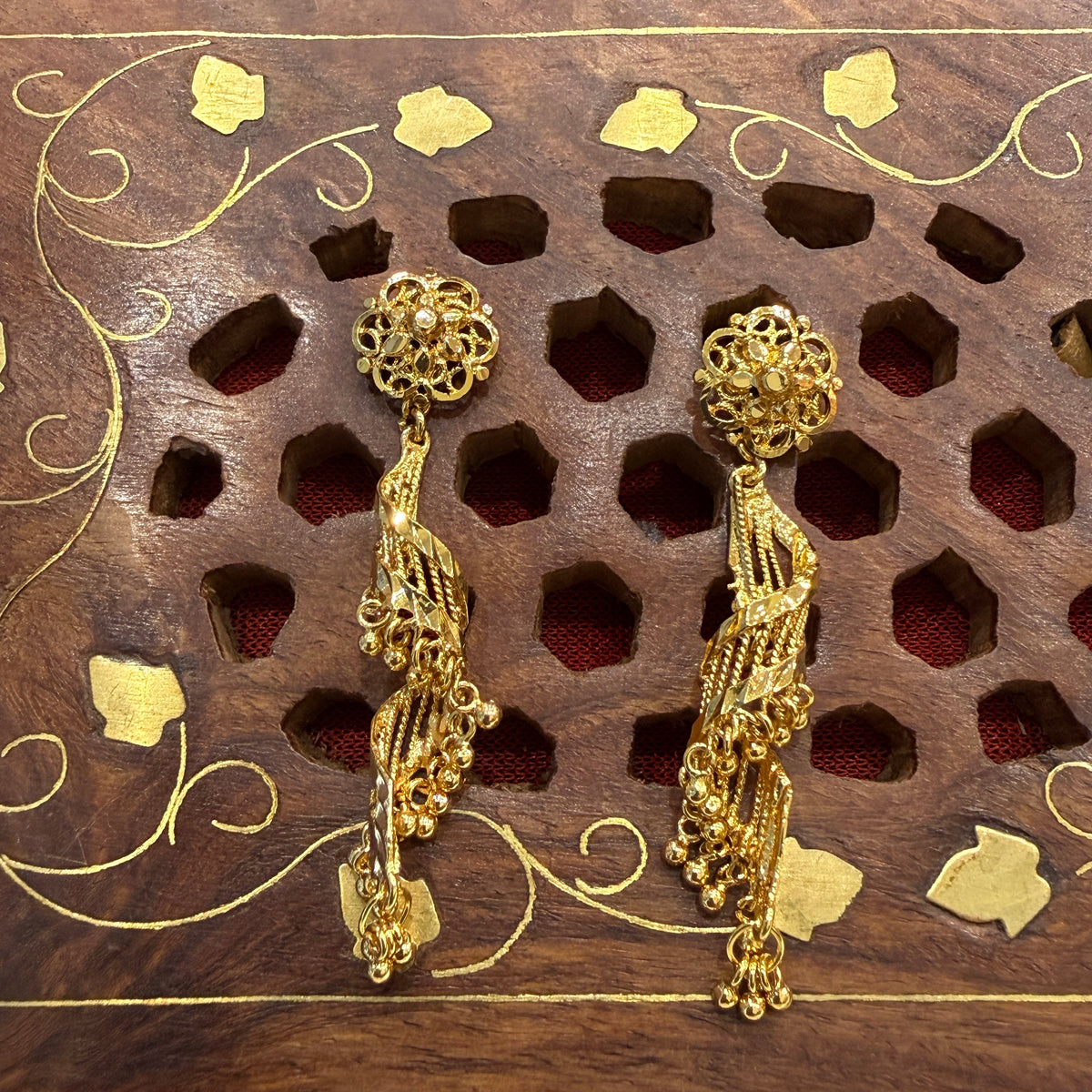 Gold Jhumka - JHG0025