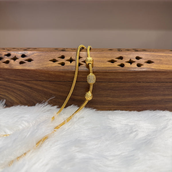 Gold Mugappu Chain Stone