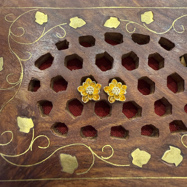 Gold Stud - STG0053