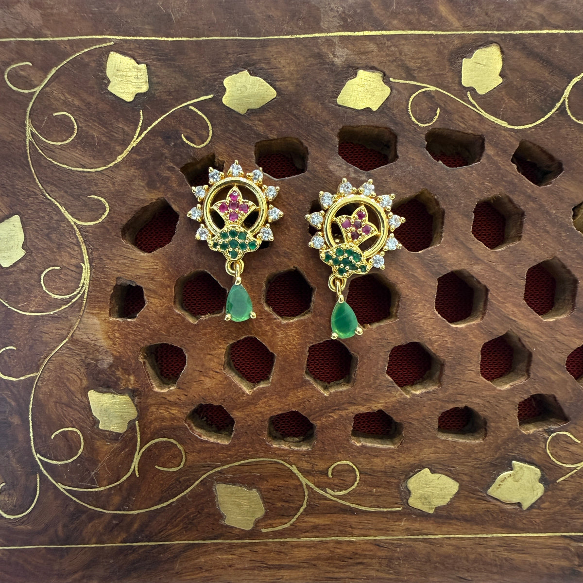 Gold Stud - STG0050