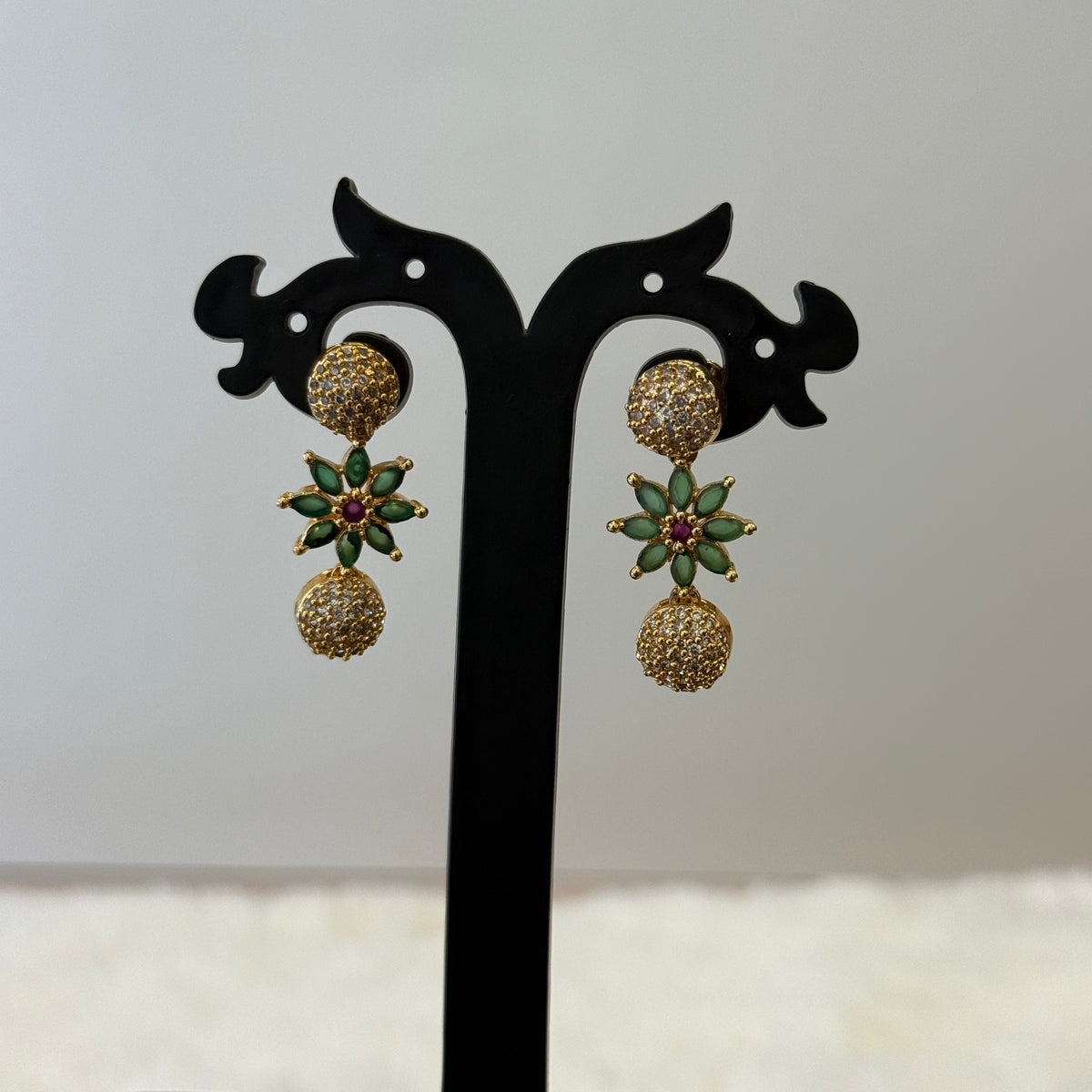 Gold Stud - STG0015