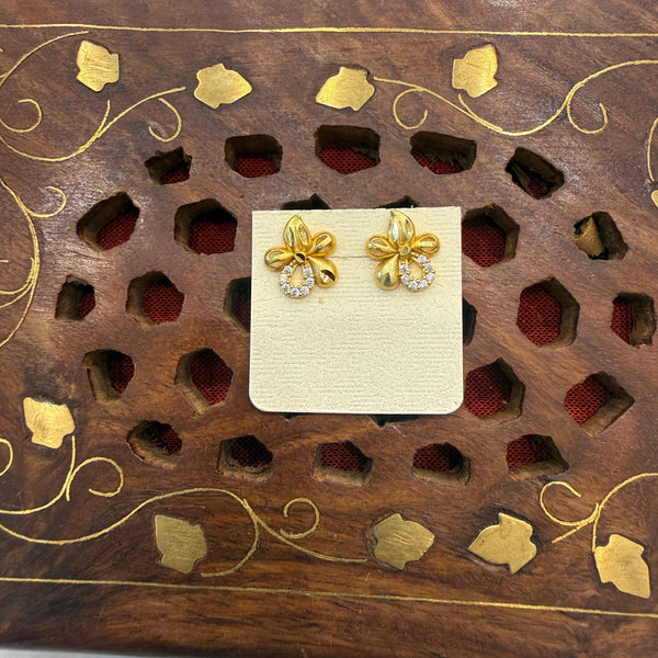 Gold Stud - STG00212
