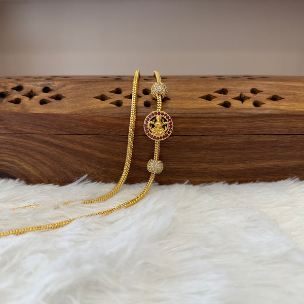 Gold Mugappu Chain Stone