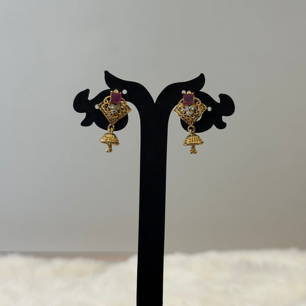 Gold Stud - STG0011