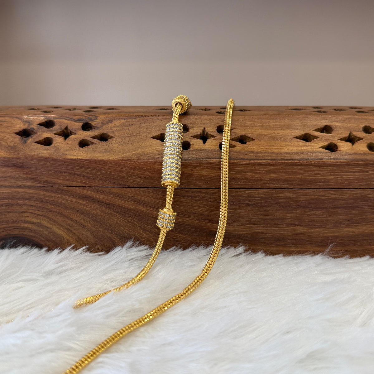 Gold Mugappu Chain Stone