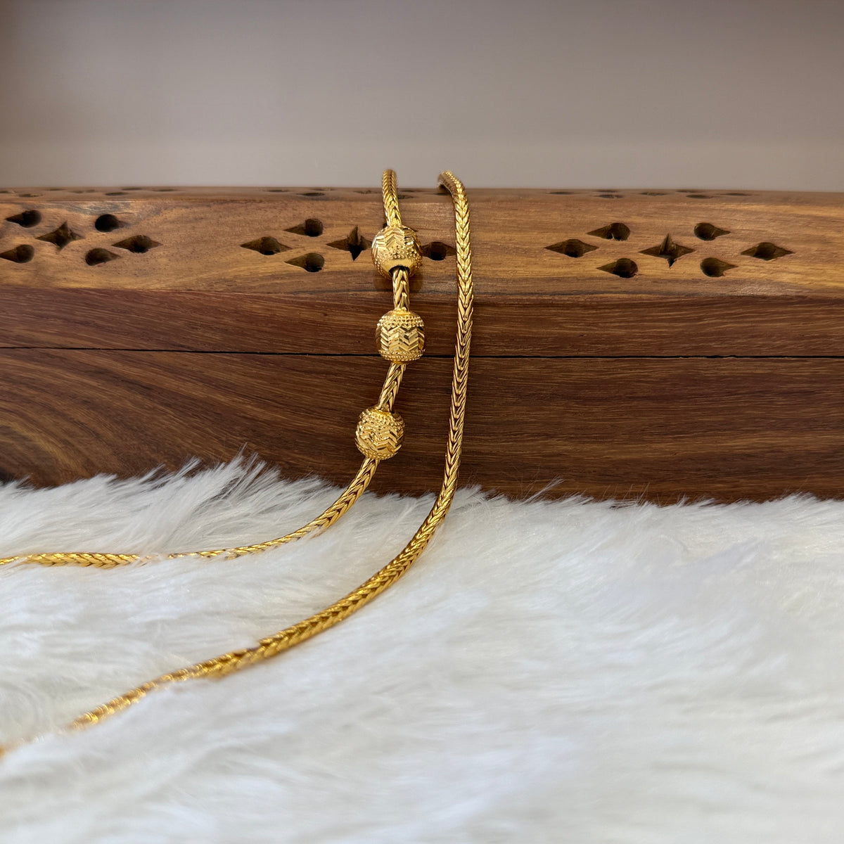 Gold Mugappu Kodi Plain