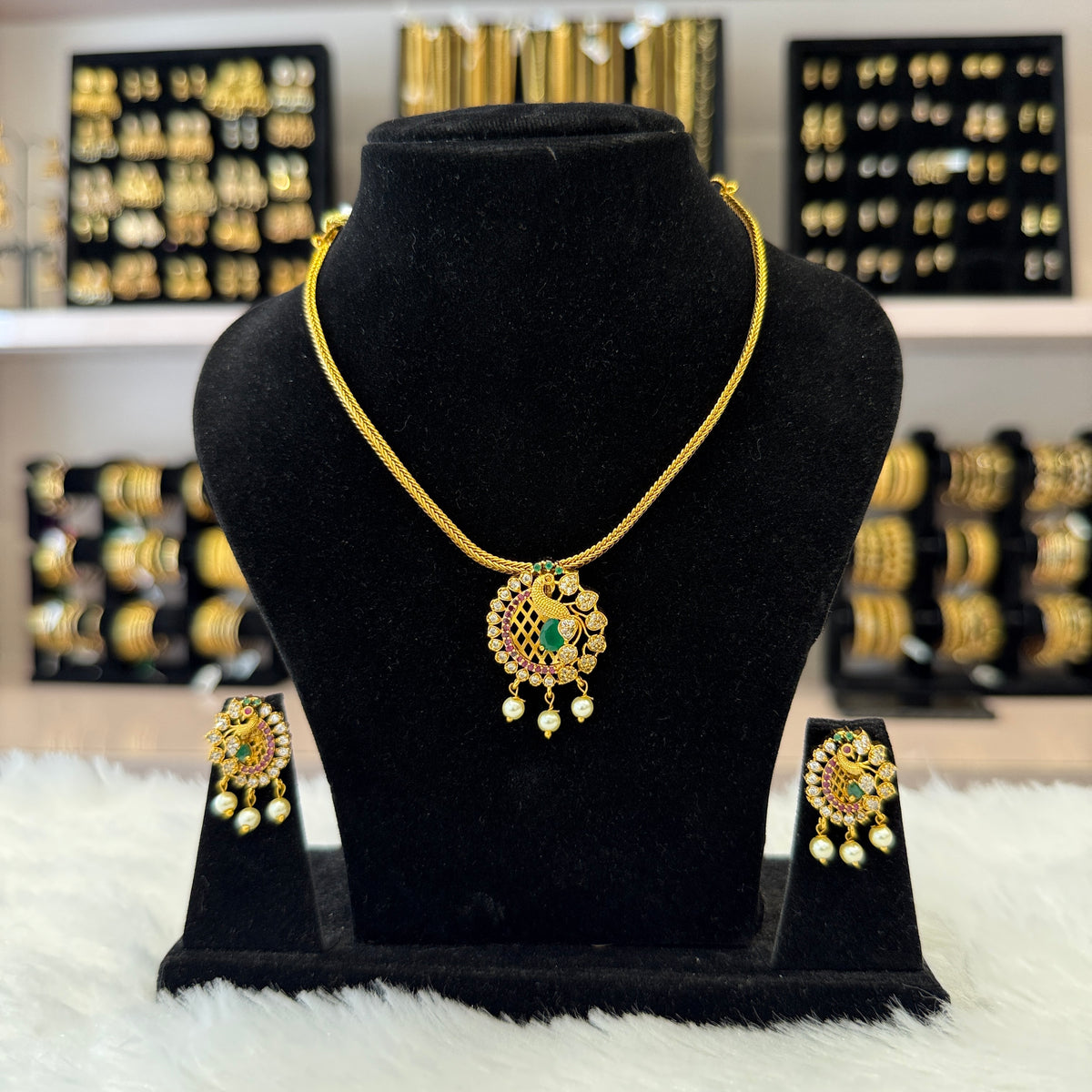 Gold Choker