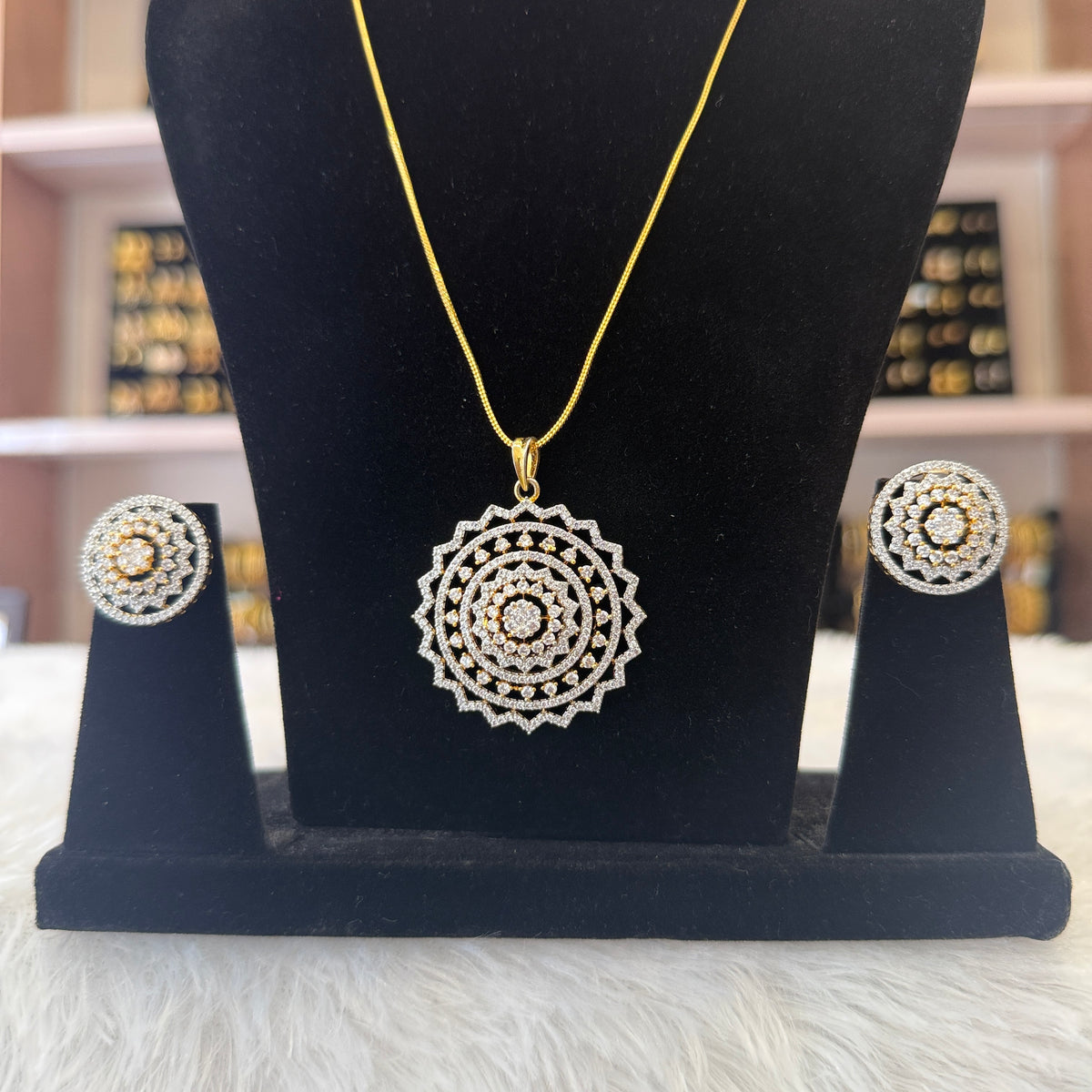 Diamond Pendant Set