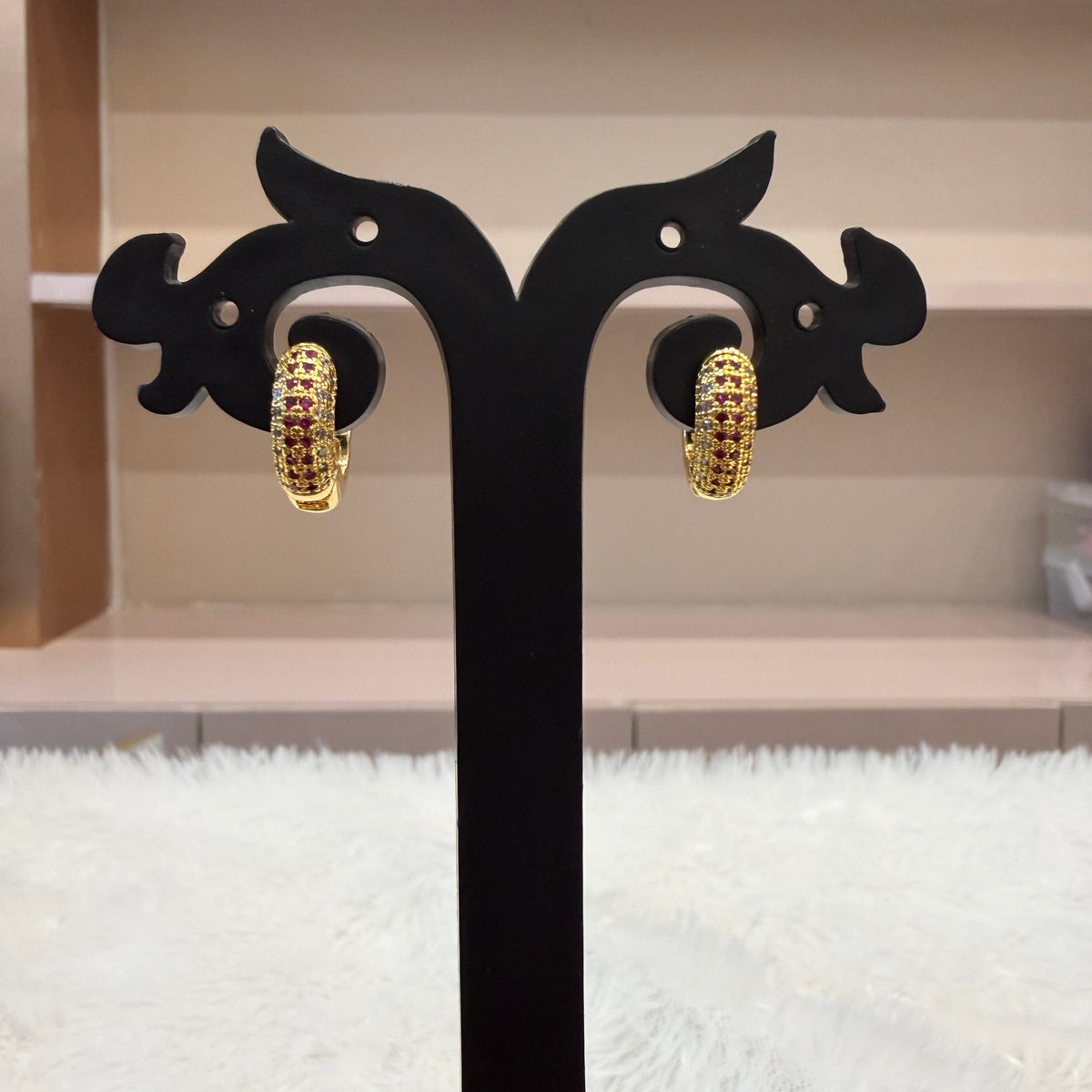 Gold Stud - STG00260