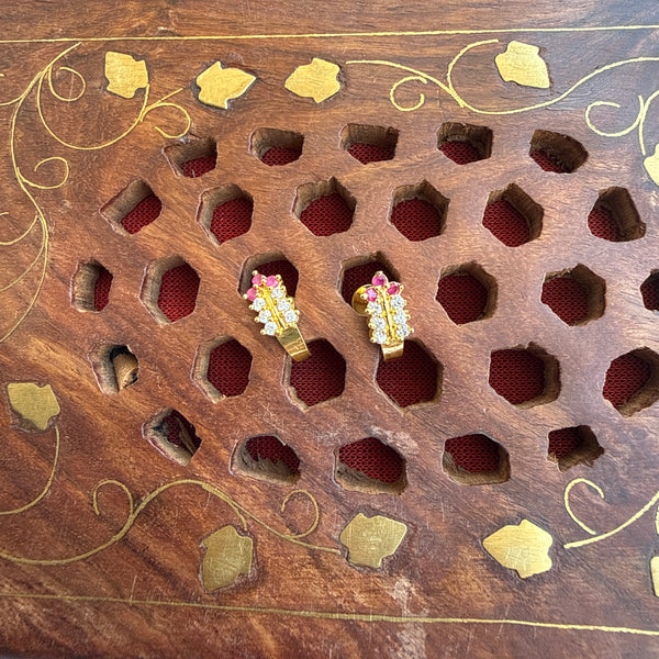 Gold Stud - STG00192
