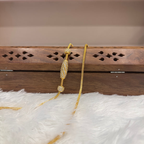 Gold Mugappu Chain Stone