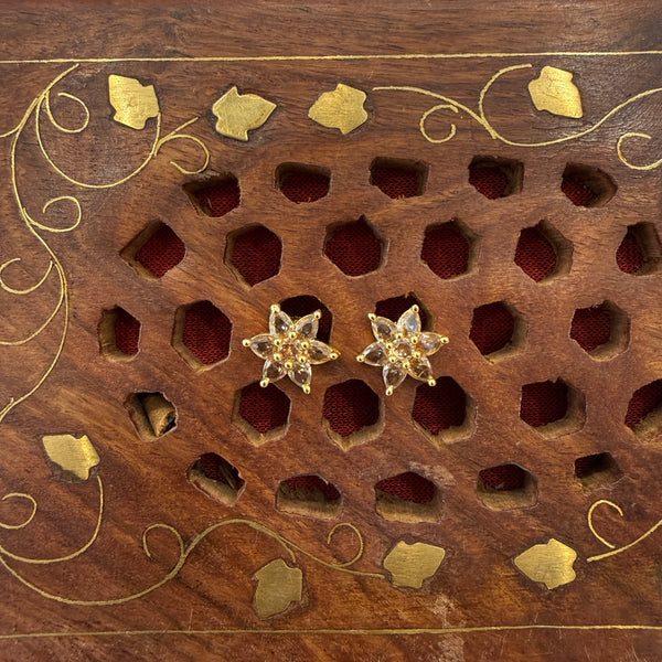 Gold Stud - STG0024