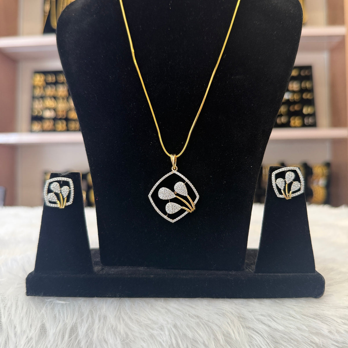 Diamond Pendant Set