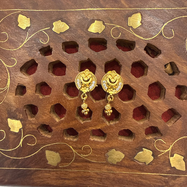 Gold Stud - STG00231