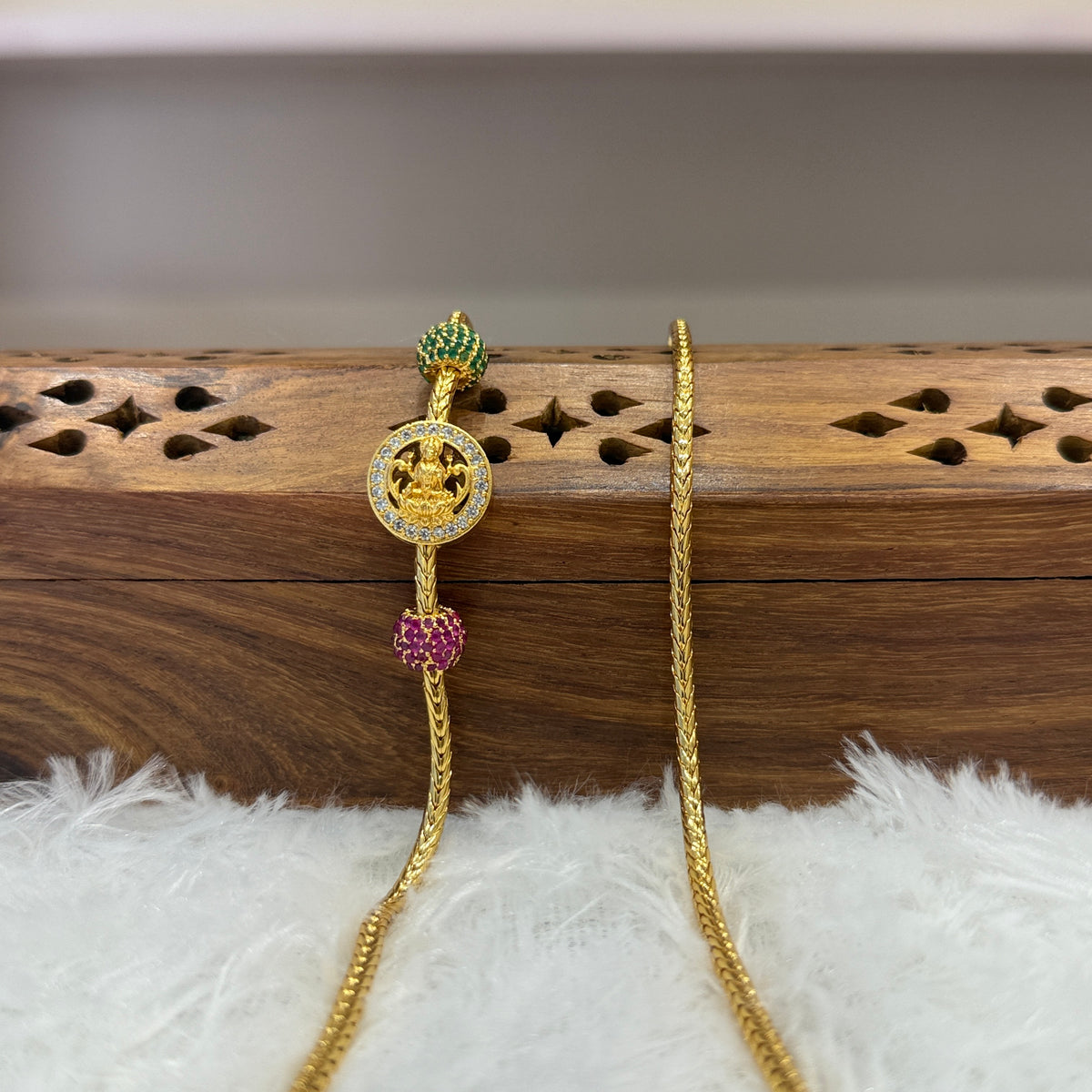 Gold Mugappu Kodi Stone - MKS0042